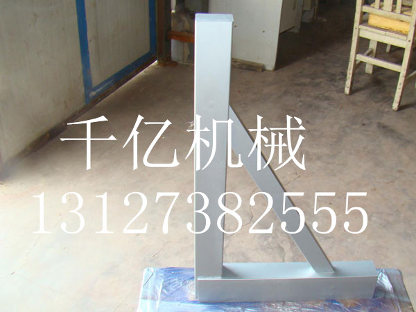鎂鋁直角尺的使用注意事項和它的性能特點